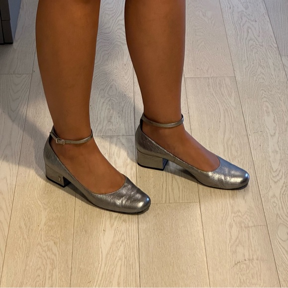 Saint Laurent Ankle Strap Flat - Picture 1 of 8